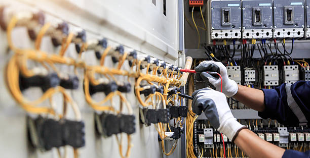 Professional Electrician technician working in Winter Springs, FL